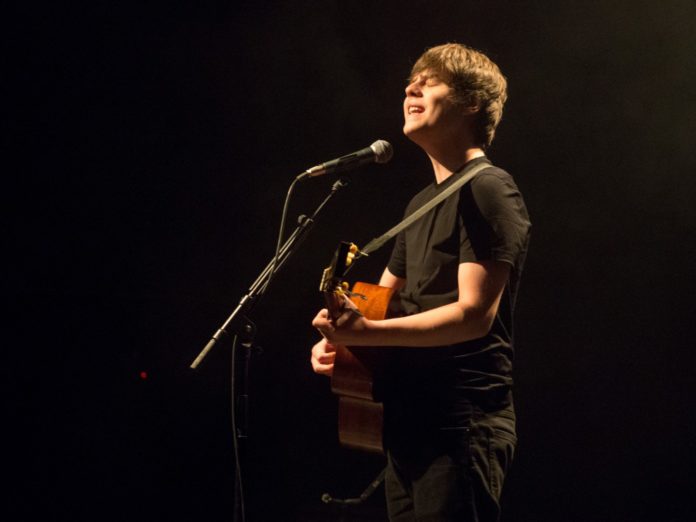 Jake Bugg at Kessler Theater 4/8/18 photo by Roman Soriano