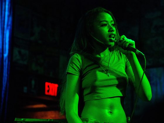 Jean Deaux at Three Links on 4/23/18 photos by Roman Soriano